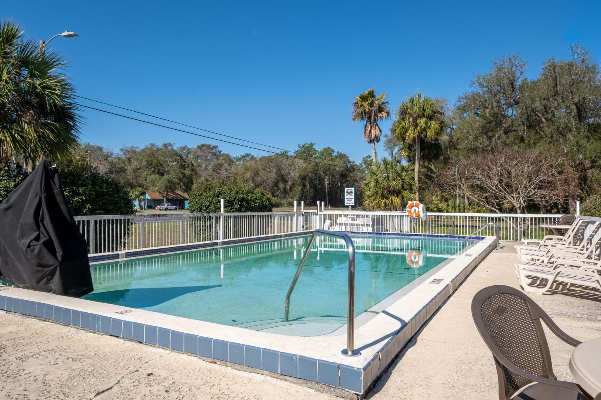 Suwannee Gables Hotel Old Town Exterior foto