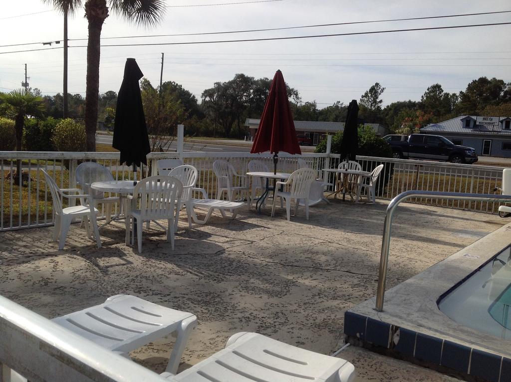 Suwannee Gables Hotel Old Town Exterior foto