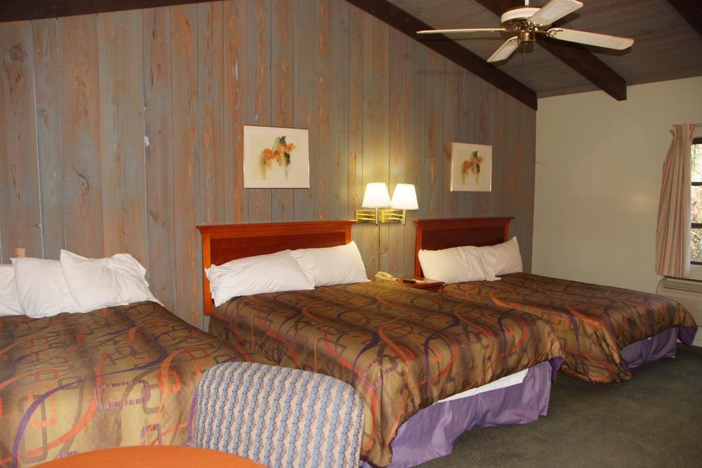 Suwannee Gables Hotel Old Town Exterior foto