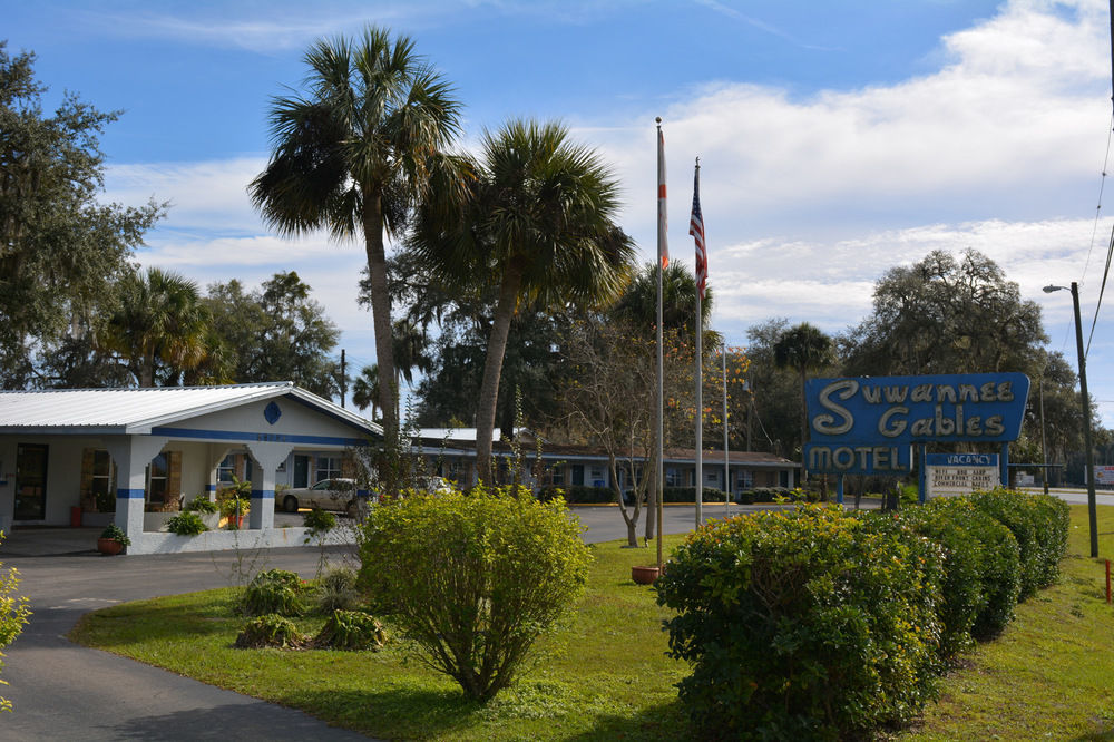Suwannee Gables Hotel Old Town Exterior foto